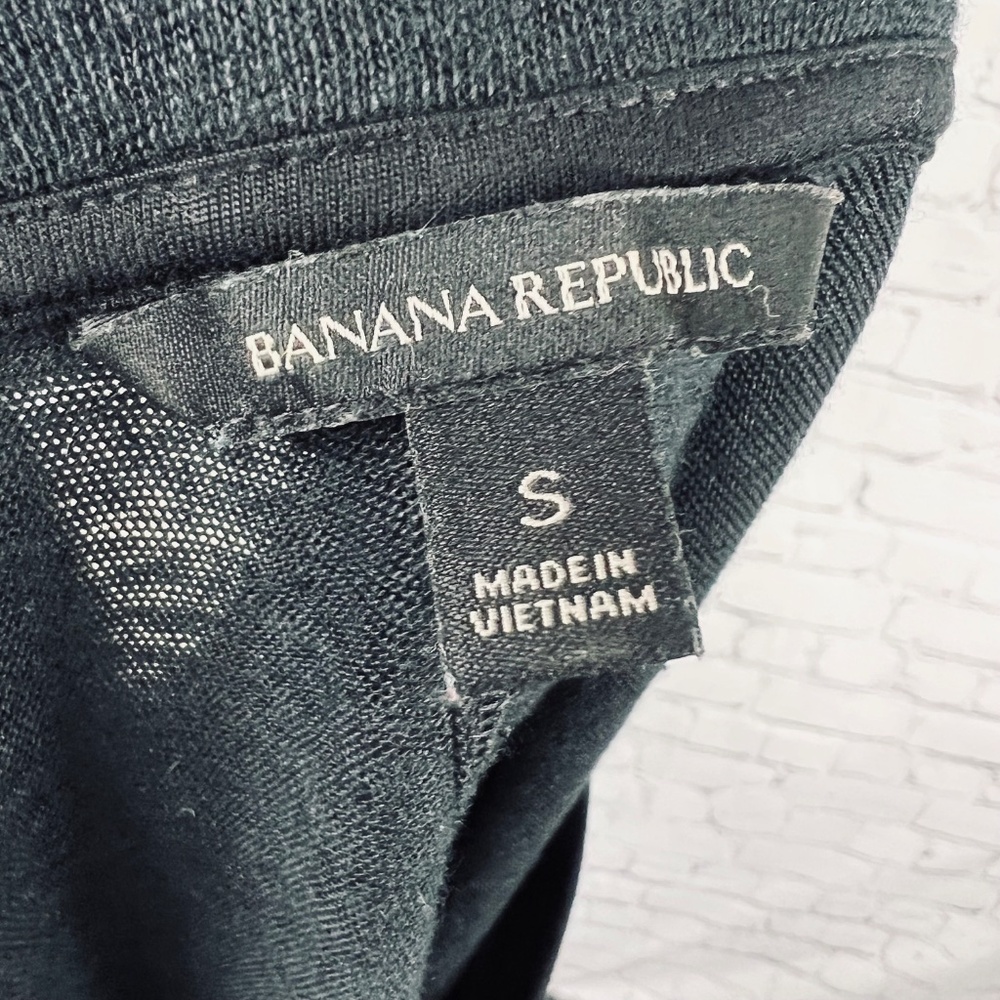 🚫SOLD! |•BANANA REPUBLIC•| Cowl Swoop Neck Wrap Sleeveless Top Size Small - Picture 6 of 10